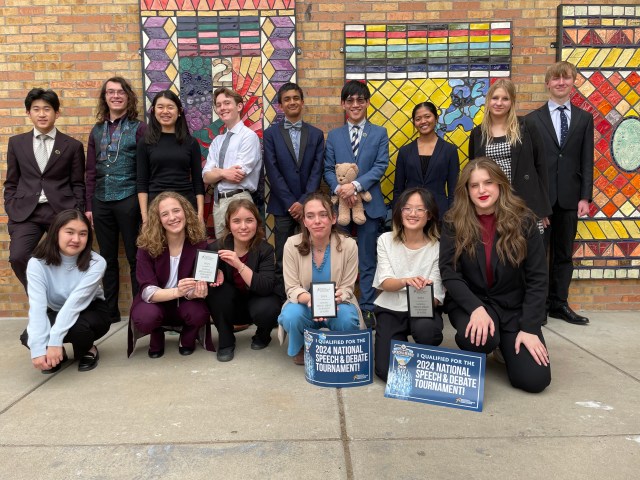 Los Alamos High School Speech And Debate Qualifies Eight Students To National Tournament - Vimarsana News