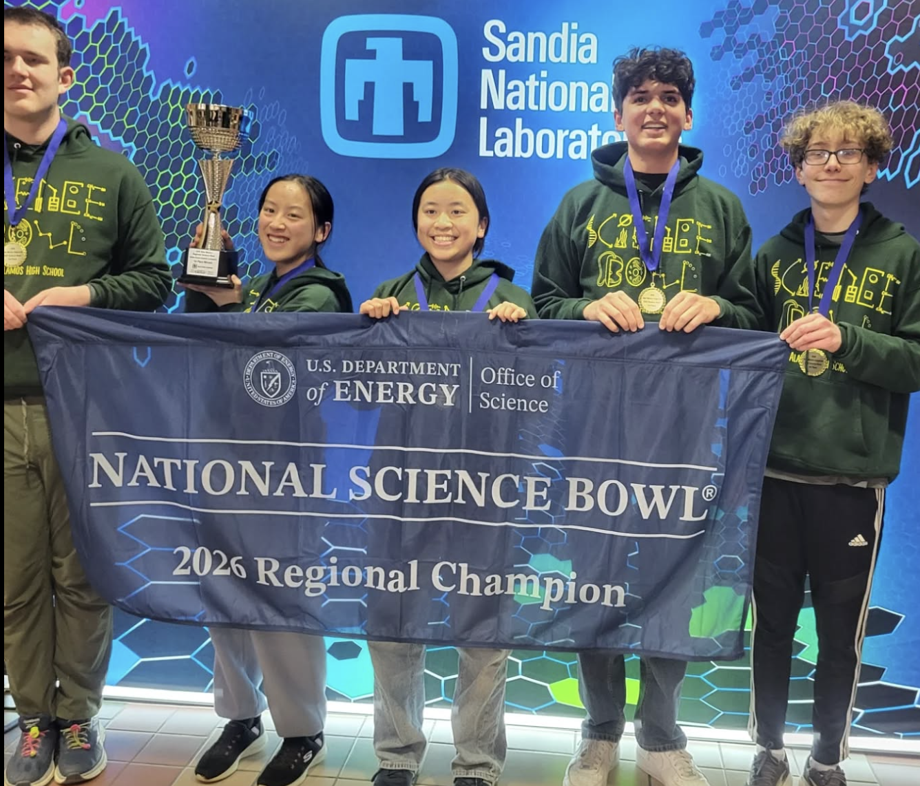 Los Alamos High School Science Bowl Team Named Regional Champions